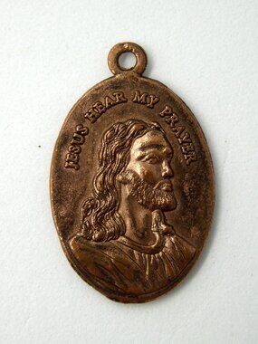VINTAGE 1” JESUS ST. JUDE CHRISTIAN RELIGIOUS METAL MEDAL PENDANT CHARM